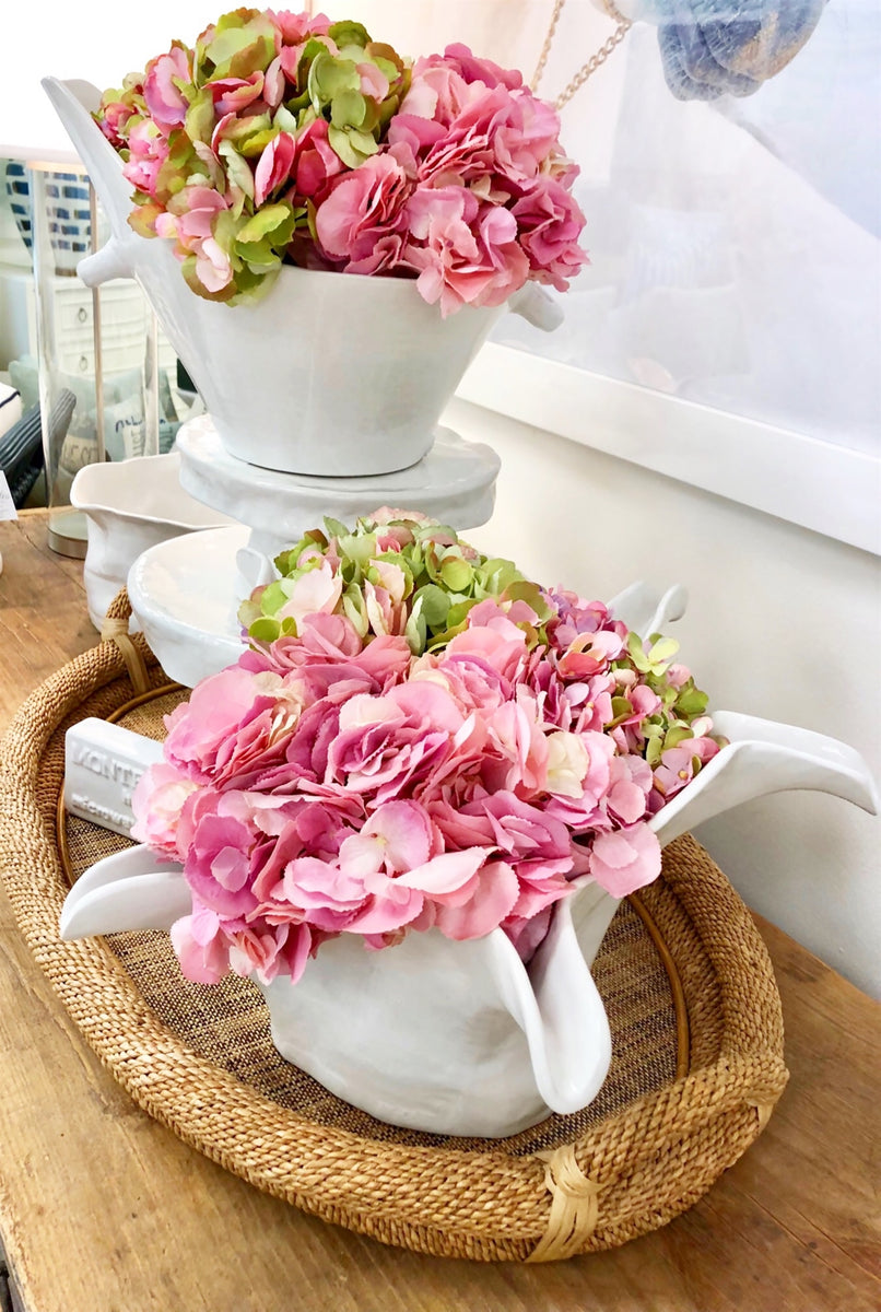 Beautiful Dried Hydrangeas In Big Transparent Glass Vase On Pink