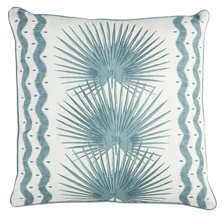 Palmette Spa W/ Linen Pool Pipe & Back