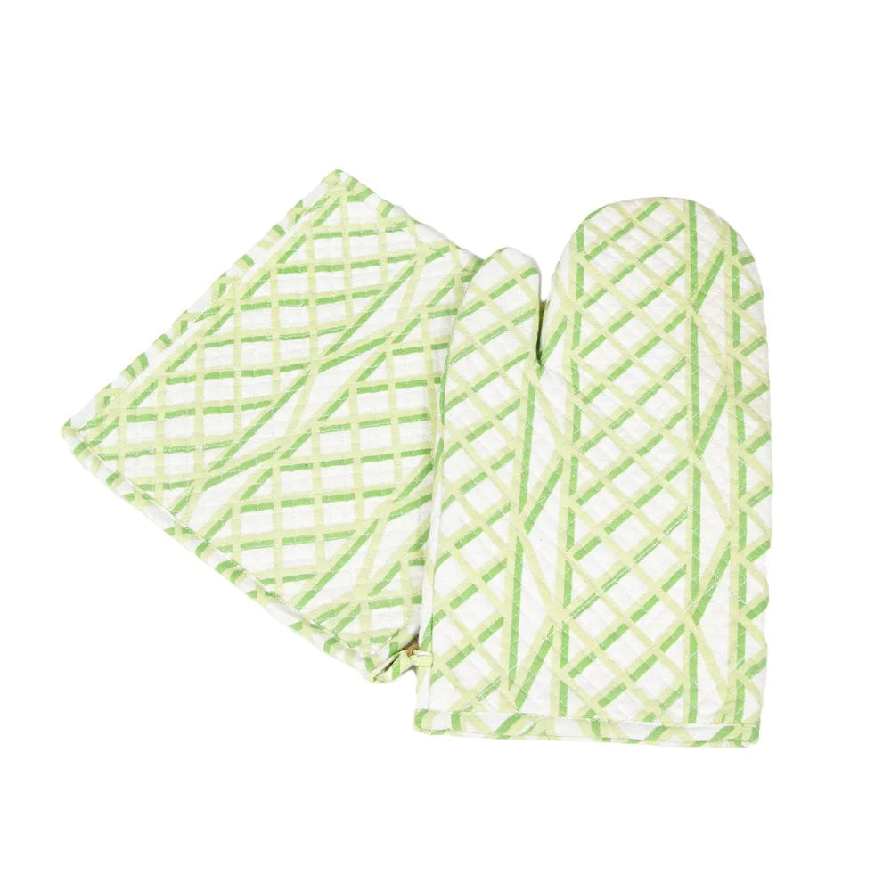 Garden Trellis Green Fabric Oven Mitt and Pot Holder Set