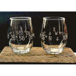 The Vino-Engraved Coordinates Glasses - Set of Two