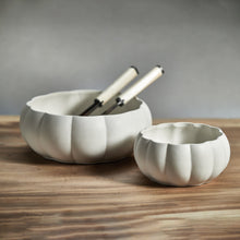 Load image into Gallery viewer, Sonoma Scalloped Ceramic Bowl - Medium
